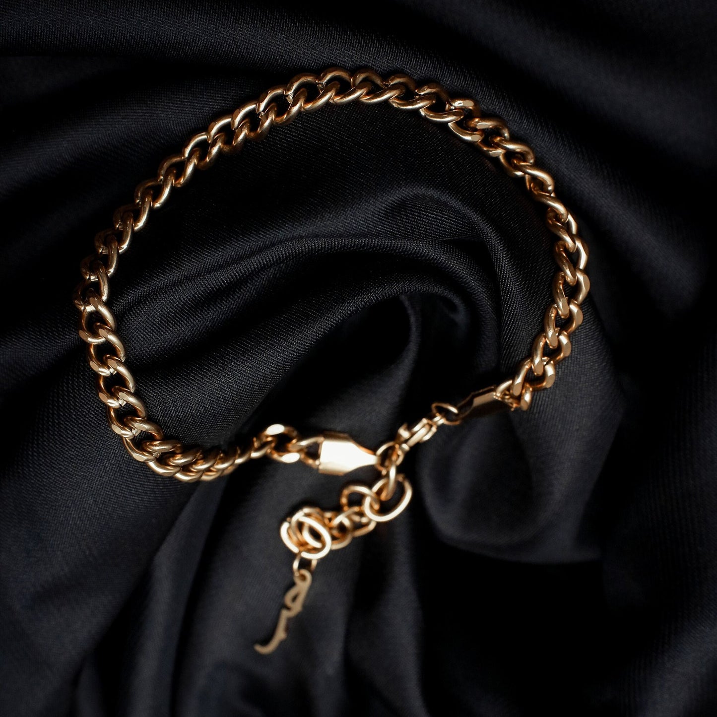 18k Gold plated Arabic Love Bracelet